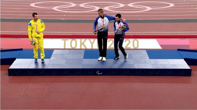 In ancient times, when the #Olympics began, all wars were stopped.
In 2014, #Russia has started a war against #Ukraine during the Olympics.
Russia has no honor or dignity. 
 I congratulate the boycott of Russians by #Ukrainian  athletes. 👏
It's powerful act! 💪
#sport #politics
