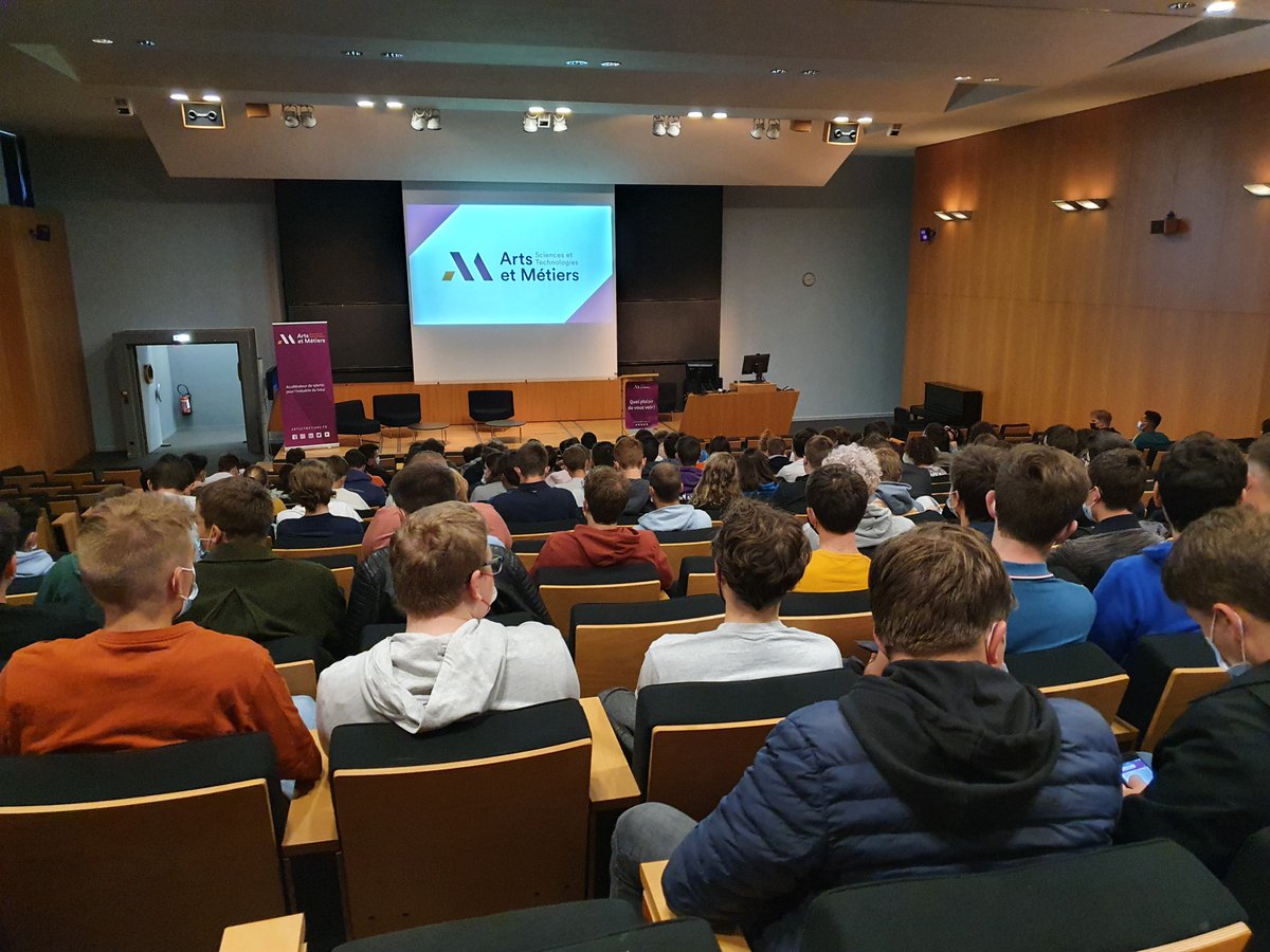 🗓️ Une nouvelle année universitaire débute à Arts et Métiers !
Ce matin les élèves en 1ère année du Programme Grande Ecole ont fait leur rentrée sur les campus de Lille, Metz, Bordeaux-Talence, Aix-en-Provence, Cluny, Châlons-en-Champagne et Angers 🎒 #Rentrée2021