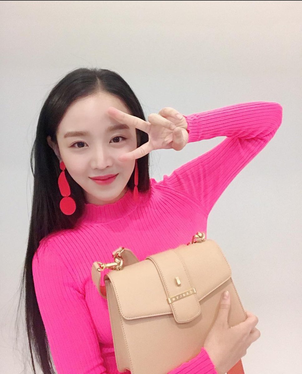 kdramatreats's tweet photo. Happy birthday, Queen Shin Hye Sun 💫
#HappyHaeSunDay #HaeSunShines #ShinHyeSun https://t.co/fp8L8pdXdt