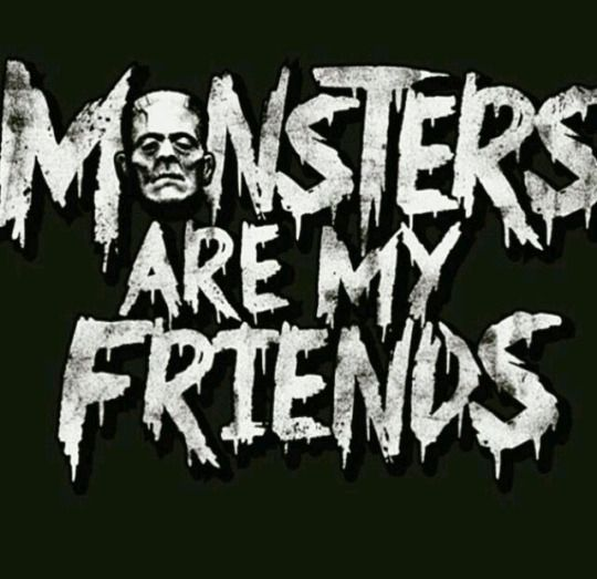 RavenLunachick's tweet photo. Happy #MonsterMonday! 🖤 https://t.co/ldKBLIoowE