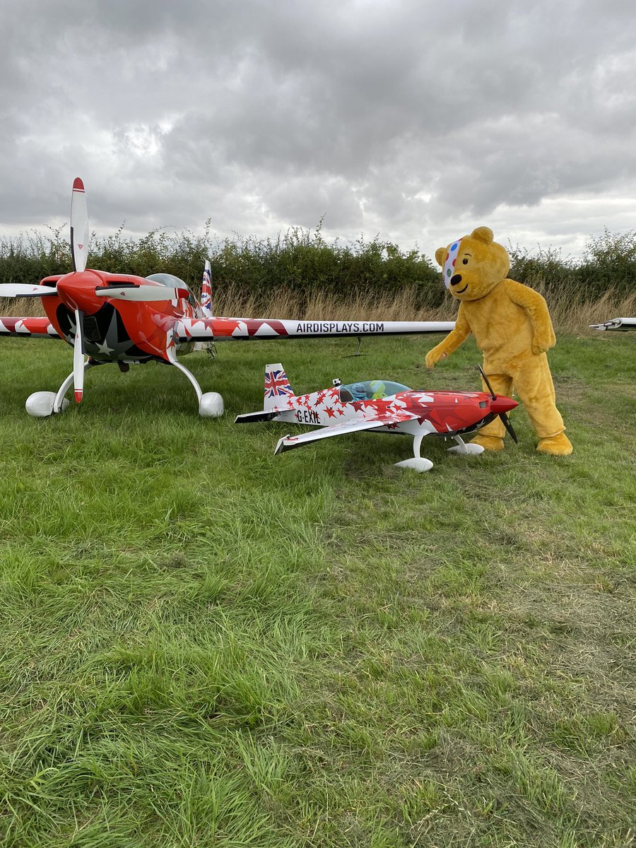 MikeNoVis's tweet photo. Great show at little gransden for #childreninneed even pudsey got in on the action 😎 https://t.co/xN9Z5sSdjN