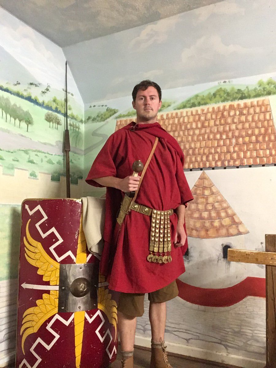 ServiliusPulex's tweet photo. Another good day talking to the public @RomanCaerleon about the Roman army. Great to have my brother with me today too #Romans #AncientHistory #LegIIAvg #Isca #Caerleon #history #wales #legionaries https://t.co/Fb6AN3maDj