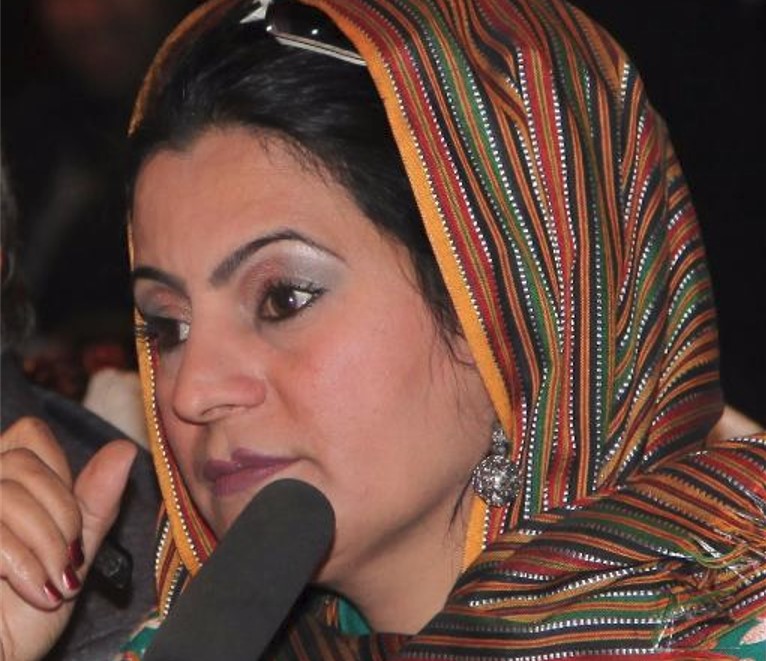 IFJGlobal's tweet photo. #Afghanistan🇦🇫: "It is not easy to leave your homeland. We fought for 20 years for democracy, press freedom, free media and the presence of women journalists" Award-winning journalist @FaridaNekzad tells the IFJ about her evacuation, her fears and hope 👉 https://t.co/s6r9KW9im3 https://t.co/GXwub2Gjho