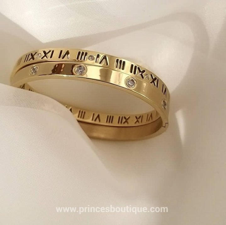 princesbtqueuk's tweet photo. Everyday Bangles To Match All Your Outfits 😍 Last Chance To Shop 25% Off Everything! Enter Code: FLASH25 At the checkout • https://t.co/7Jw41Up21j 
#bangles #jewellery #jewelrylover #jewelrytrends #jewelryaddict #accessories https://t.co/2l0SgPERmf
