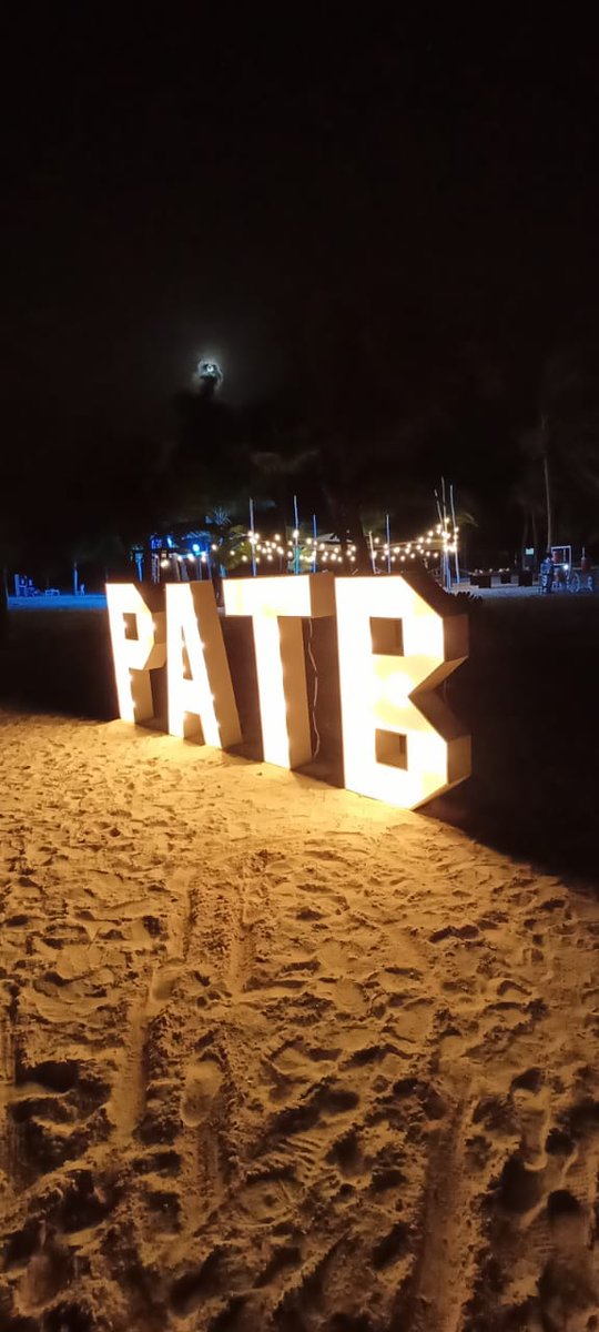 MYHIXEL_ES's tweet photo. Muy agradecidos de ser una de las 3 ganadoras de entre las 30 startups que participaron en esta 3ª edición de 
@Pitchatthebeach 🥳
Especial agradecimiento a  @izzyanglomex y a todos los organizadores del evento y ¡enhorabuena también a  #MiCompa y @roombeast ! #pitchforyourlife https://t.co/qh31DZgr6I