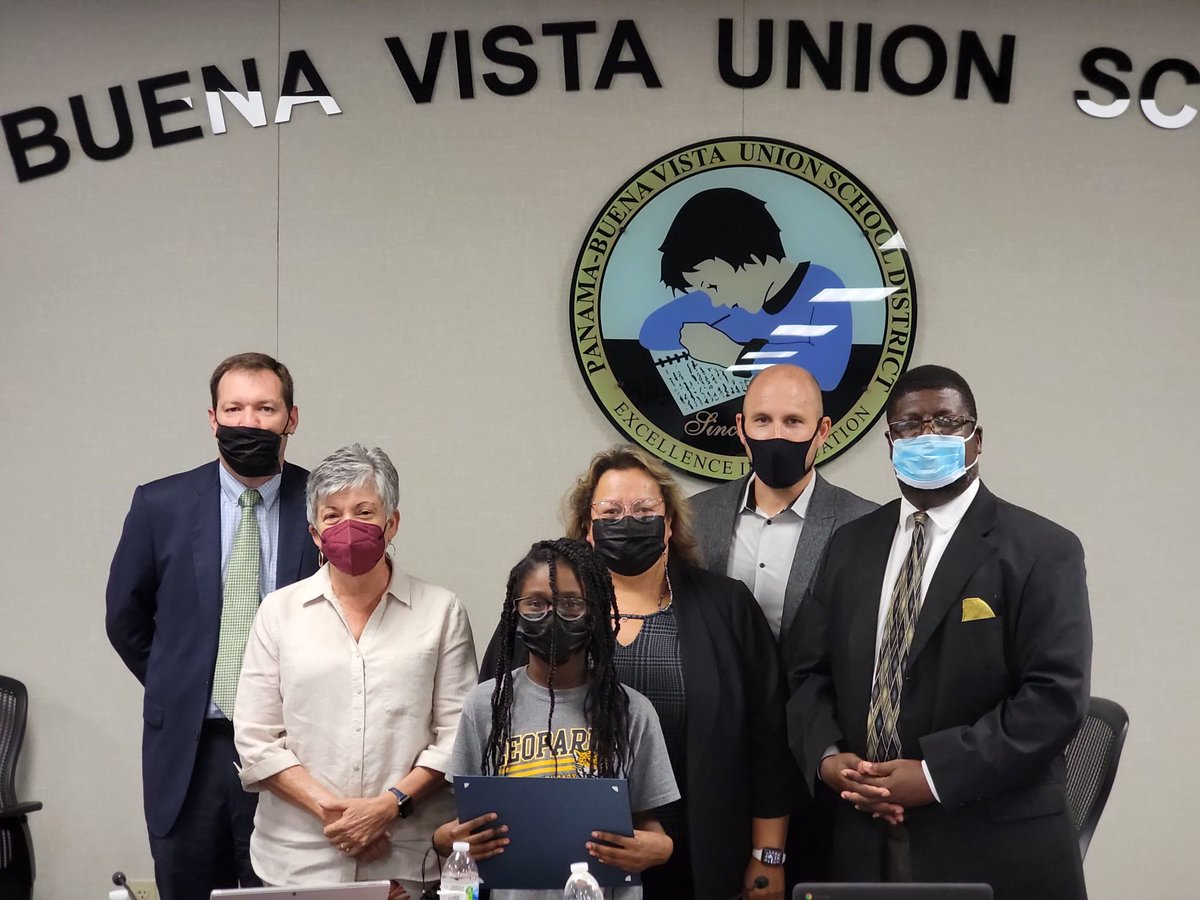 PBVUSD's tweet photo. One of our @loudonleopards, Sienna Gavin, joined us at the last #PBVUSDBoard Meeting to lead us in the #flagsalute. She then joined the board to help with a few items of businessπGreat job Sienna!
Did you know you can watch the meetings? Check it out: https://t.co/adO2Qq1ssn https://t.co/c67qHZSLog