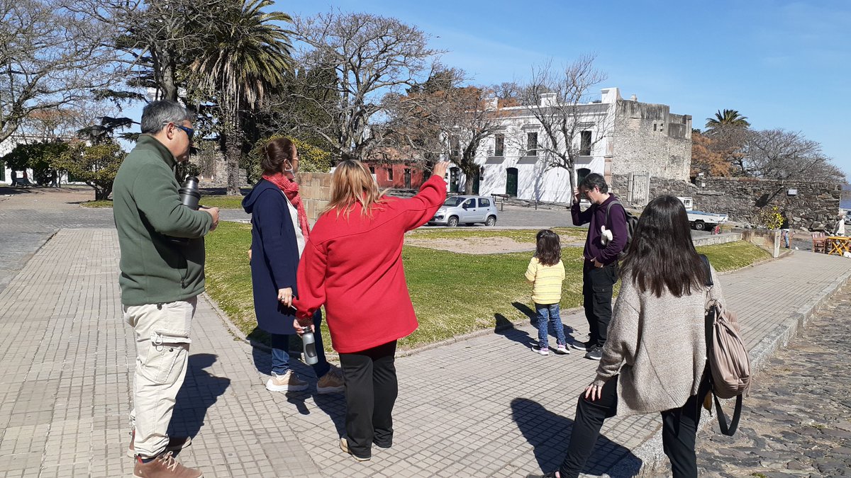 ColoniaTur's tweet photo. ¿Paseo guiado por el #PatrimonioMundial? 🥰 ¡Gran Plan! 👌
Un recorrido por historia, naturaleza, colores y conocimiento a través del Casco Histórico de #ColoniadelSacramento 

De jueves a domingos .11:00 y 15:00 hs.
Salida en Centro Información Turística (Portón de Campo) https://t.co/SO7LuPzmpO