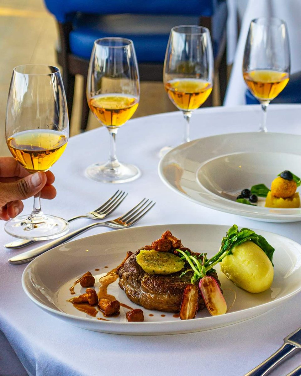 ScoremaScran's tweet photo. This sounds right up ma Street a wee bevvy & a bit of #TopScran @The_Macallan is a nice dram and will help wash yer grub doon yer belly.
#LondonScran @OXO @OXO_Tower
#GoodFoodSharedWell
@Nigella_Lawson fancy a wee bite Lass?
20/10 @ScoremaScran https://t.co/Qh9BTcc25h