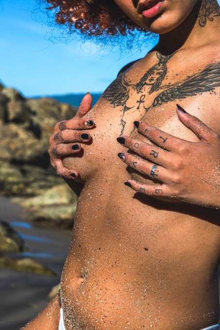 Bom dia para quem j&aacute; aprontou hoje. Aprontou ontem e est&aacute; aprontando todos os dias h&aacute; 10 dias 😈😈😈 https://t