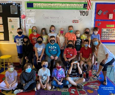 MetroSchools's tweet image. The spotlight today is on @danmillses, which has served the Inglewood community since 1937 and strives to empower students to be lifelong learners and positive, productive citizens.  ❤️🤍
mnps.org/celebration 

#EverySchoolKnown #EveryStudentKnown