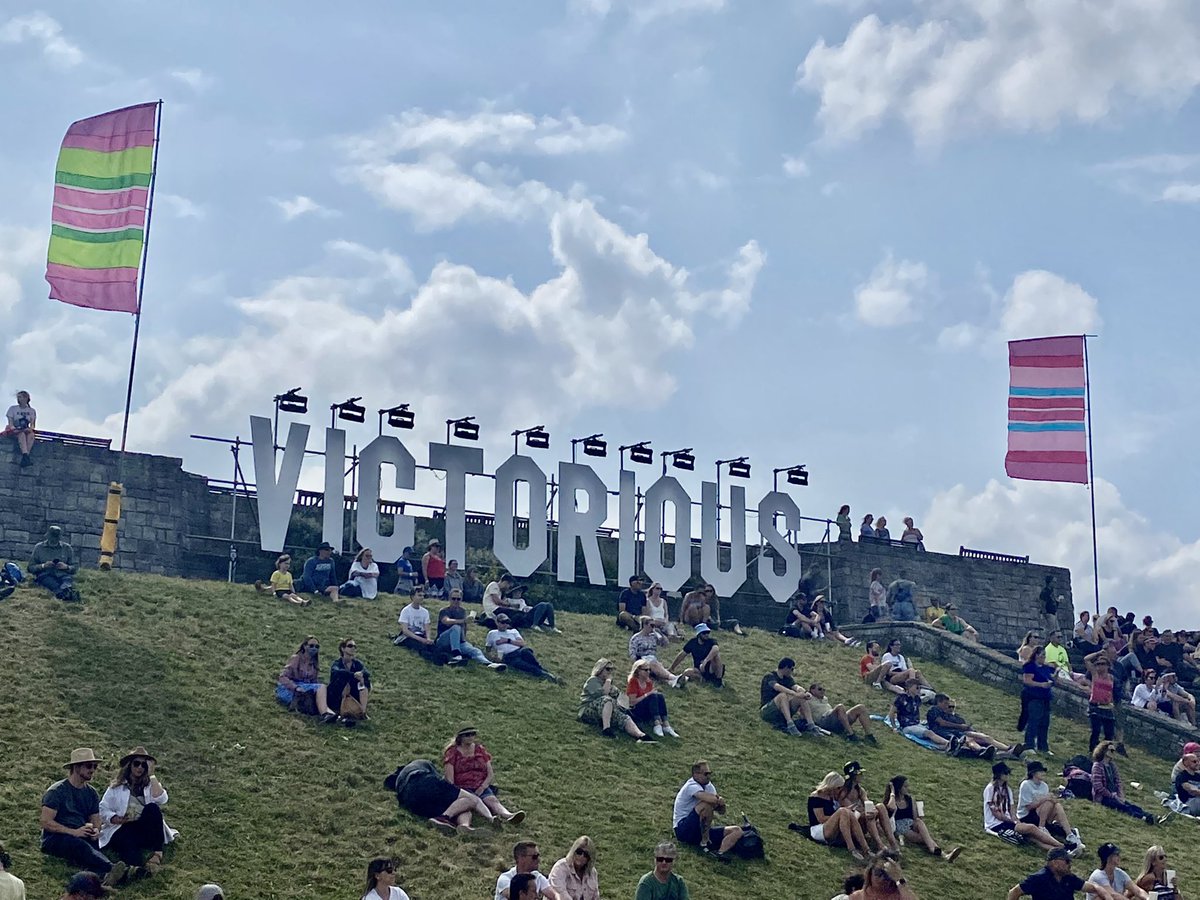 Miss_E_B's tweet photo. Wow! Wow! Wow! What an incredible festival; definitely one of our favourites. @royalblooduk and @SupergrassHQ you absolutely nailed it! @VictoriousFest #thismummacan #mumofboys #memoriesforever 🤩✌️ https://t.co/DXJZFcit4L