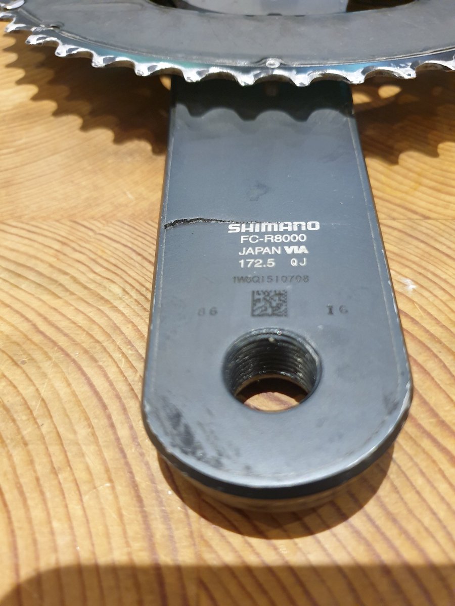 m_noblet's tweet photo. @ShimanoROAD pretty disappointed that my #Ultegra #R8000 chainset has failed. 2 years 3 months old. I know. The warranty is 2 years. But look at the tooth wear. Not been abused. Always cleaned. Never had #shimano kit fail like this. Any help appreciated. Ta. https://t.co/oRo97xqLxx