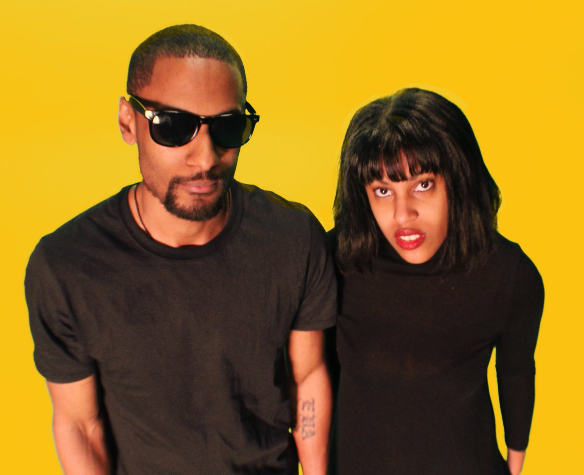 Apadrinhado por Jack Endino e Mike McCready (Pearl Jam), que lançou um compacto deles por seu selo, o duo <a href="/TheBlackTones/">The Black Tones</a> é uma das principais novidades do rock de Seattle em anos. <a href="/lctissot/">https://bsky.app/profile/leonardotissot.com</a> papeou com eles: “Nossa música reflete a época em que vivemos” 
=> bit.ly/TheBlackTones