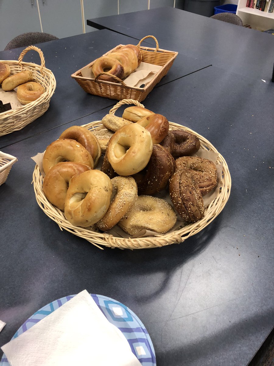 Discovery Key El (@discoverykey) on Twitter photo When a parent realizes it was a rough week and she brings bagels for the faculty and staff! Thank you! They were enjoyed and appreciated. <a href="/pbcsd/">The School District of Palm Beach County</a> <a href="/MrsGreen1997/">Vivian Green</a> When a parent realizes it was a rough week and she brings bagels for the faculty and staff! Thank you! They were enjoyed and appreciated. <a href="/pbcsd/">The School District of Palm Beach County</a> <a href="/MrsGreen1997/">Vivian Green</a>
