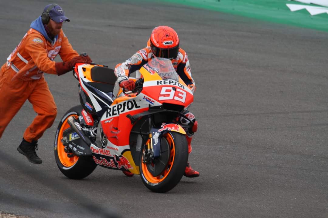 adamw27's tweet photo. @marcmarquez93 @denkmit @btsportmotogp @SilverstoneUK @MotoGP @HRC_MotoGP https://t.co/p28eh7AGj4