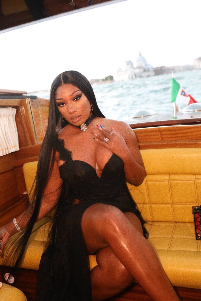 theestallion's tweet photo. Big boss and I make a hater stay on they job 🖤 https://t.co/PCCGTiFfiN
