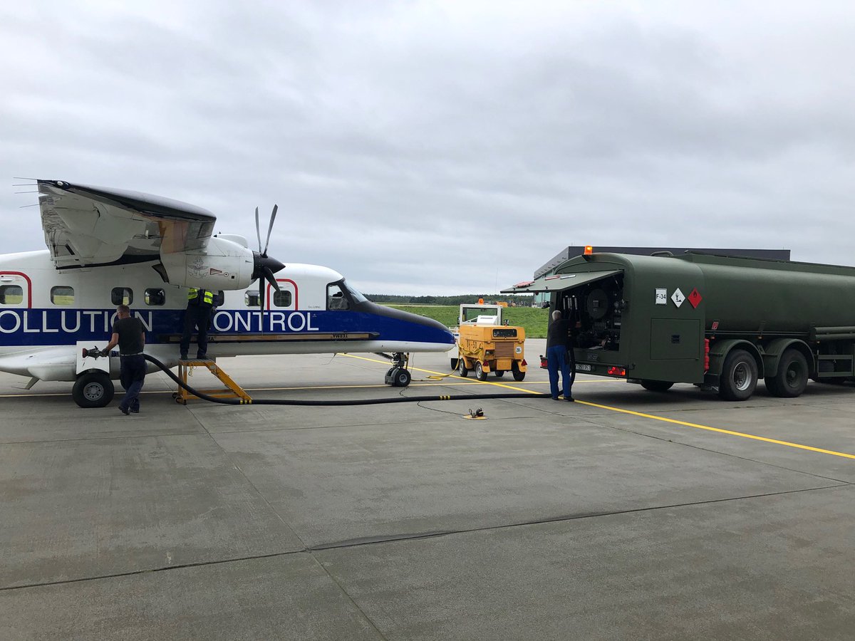 K3_GrafZeppelin's tweet photo. Das stimmt! Die #DO228 hat heute und den Rest der Woche diverse Trainings- und Ölaufklärungsflüge am Platz und in Nord- und Ostsee auf dem Programm! Da fehlt die Zeit für ein #FlyBye. #MFG3 #aufgehts https://t.co/cMJrBZmcRd