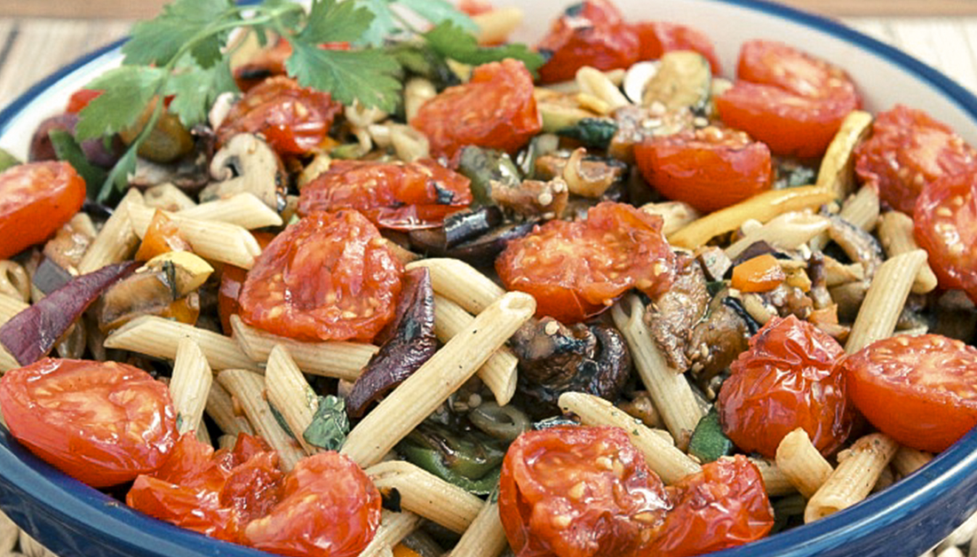 Grilled eggplant, baby portobellos, yellow squash and zucchinis combine with Dreamfields Penne Rigate to add some fiery flair to your summer fare. Here’s how to make it: dreamfieldsfoods.com/all-recipes/gr…