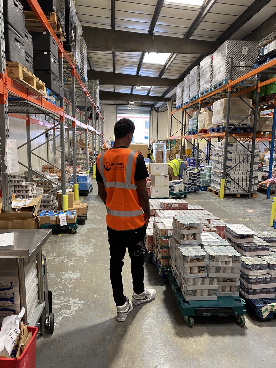 MarcusRashford's tweet image. 4.4 million people including 2.7 million children. The reality of food insecurity in the UK over the last 6 months.

Food banks such as @FareShareUK and @TrussellTrust remain under immense pressure to support the local communities with vital access to food… (1)