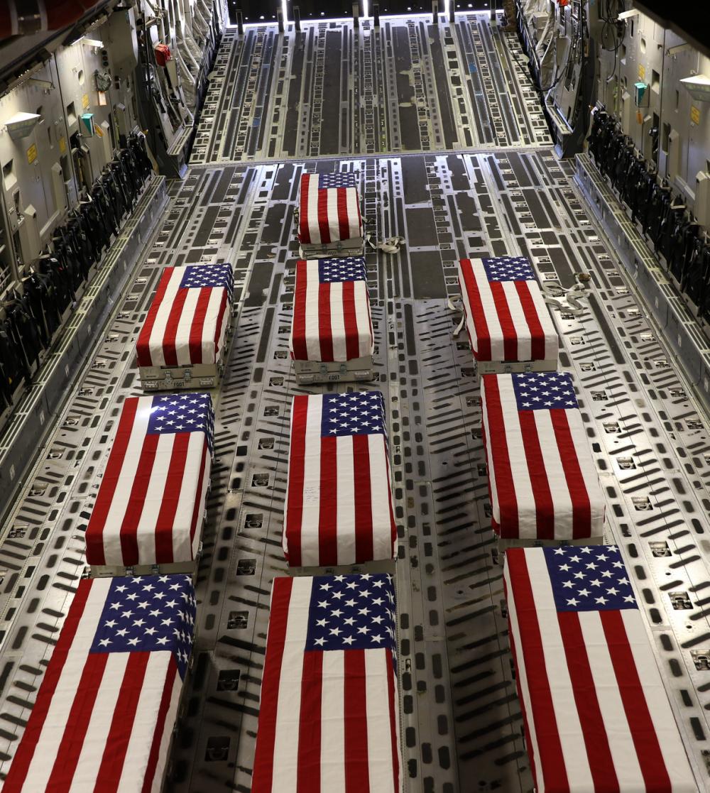 CaitlinDoornbos's tweet image. Emotional DOD photos released of Friday's ramp ceremony for the 13 troops killed in Kabul Thursday. These ceremonies allow service members to honor and say goodbye to their fallen comrades.