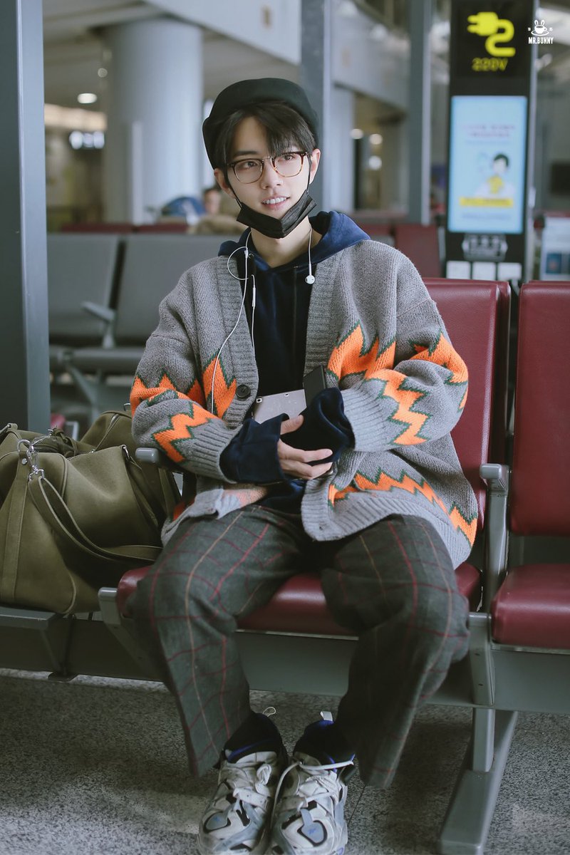xzhan1005's tweet photo. Day 22: this look is so special to me
#30DaysofXiaoZhan https://t.co/UPQCKRcl1W