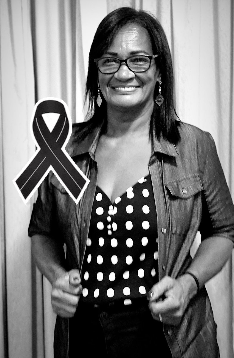 esquivafalcao's tweet photo. Genteeee minha mãe morreu 😭😭😭😭😭
Não estou acreditando https://t.co/rcmsvtdHIW