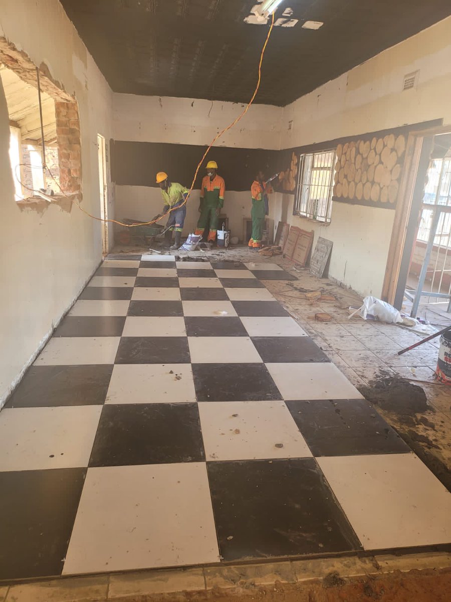 HotplateGrillh1's tweet photo. Hotplate Grillhouse empowering the girl child.Thank you Zimbabwe you have made this possible #yeswecan.Angels of Hope Foundation
@LynneStactia @bensonmuneri @tariropc1 @bbmhlanga @drjaytee87 @GutuObert @obeyshava1 @DumiMthombeni @DuchessTalitha @tee_marve @Nikki_zw @ElslieMagaisa https://t.co/3IYJx4BIvM