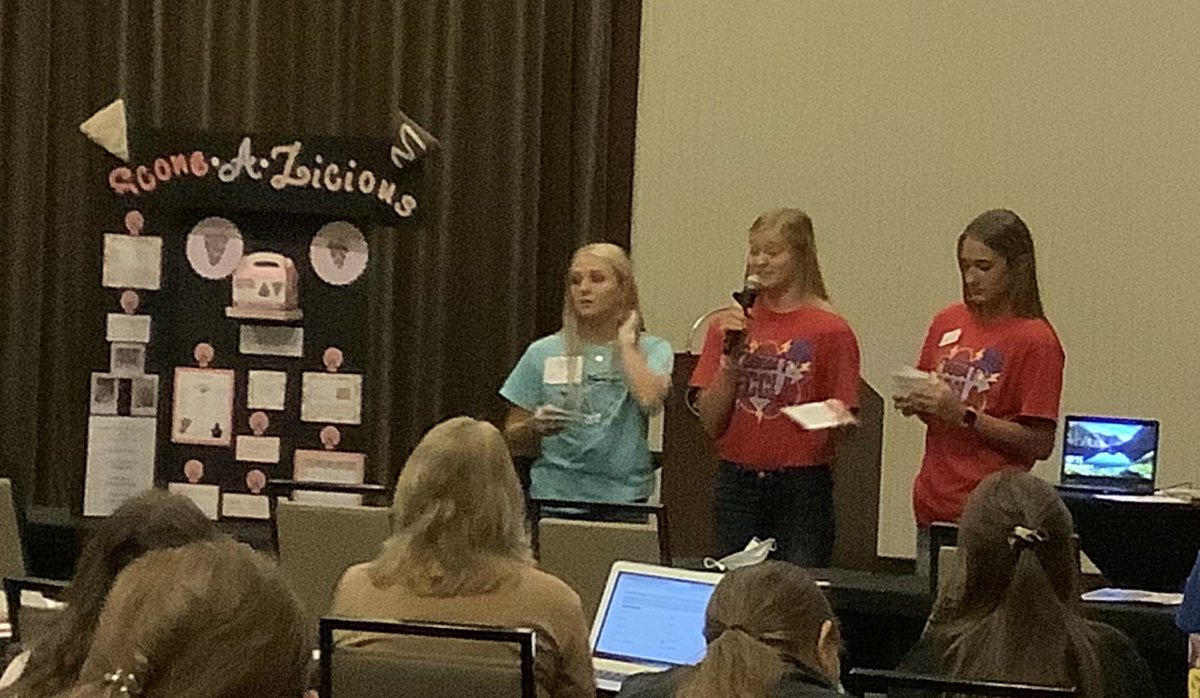 pburgFCCLA's tweet photo. Former STAR events participants giving tips to advisors about how to organize, plan, and implement STAR events...
#ksfccla #districtbfccla #STAR #getstartedearly https://t.co/QOO6CR8JCO