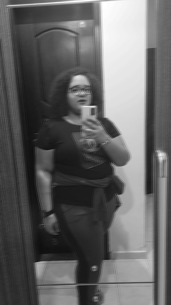 SIN4RTIST's tweet photo. — #DeinertsWeek and #ThisIsMeSina.
hi sina! how are you? i hope well. this is me, with many qualities and many imperfections that make me unique and beautiful just like you! thanks for making me love me. i love youuuu, princess. 💘💘 https://t.co/iAZImDyWoZ