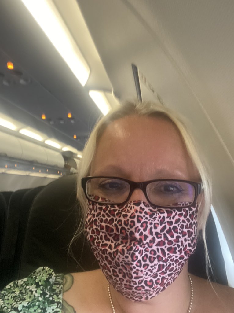 safesecs's tweet image. PLAAAAANE! #OldNormal #SortOf