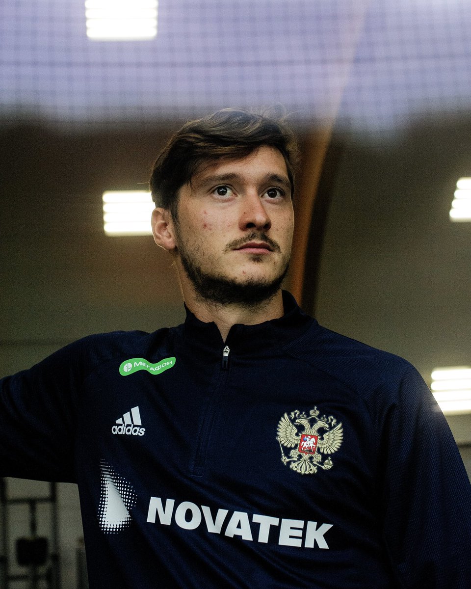TeamRussia's tweet photo. Продолжаем работу 💪🇷🇺

#НашиПарни https://t.co/RLqiT63tss
