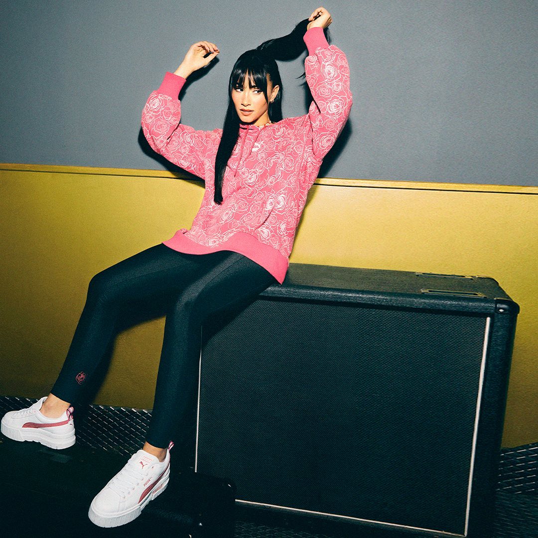 AitanaxWeb's tweet photo. 📸 NUEVA PUBLICACIÓN
"🤞🏼🌸YA DISPONIBLE🌸🤞🏼 Ya podéis encontrar mi colección PUMA Wild Rose Collection. Ay 😇 quiero ir viendo vuestros conjuntitos👟"
#WildRoseCollection 🌸 #AITANAxPUMA
@aitanax vía Instagram
https://t.co/pP3QuKnEkH https://t.co/UR4in9CgII