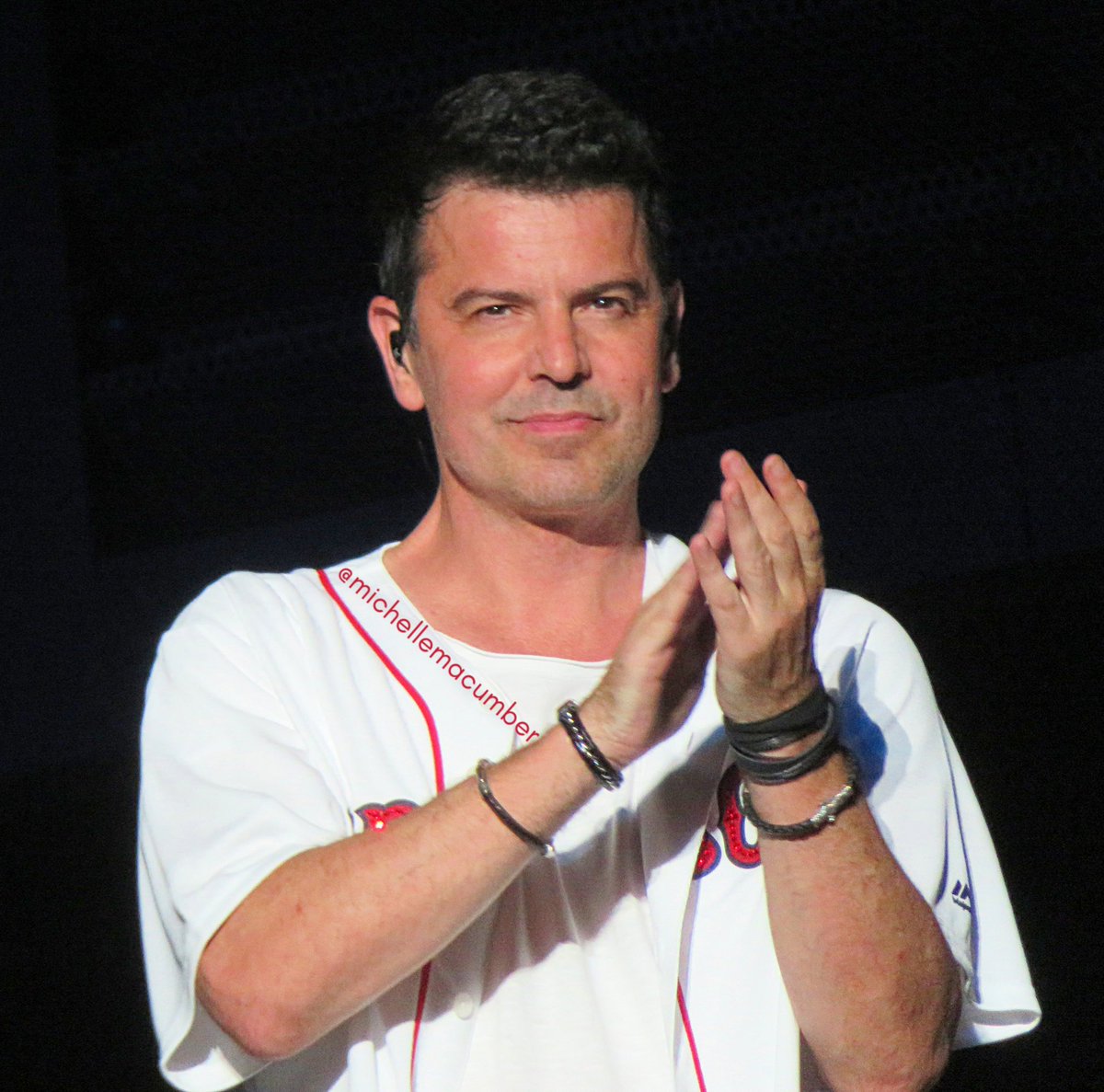 MichelleMacumbe's tweet photo. My #MCM & #MCE @jordanknight 👏🏻😍🥰. @NKOTB @MerriweatherPP #NKOTB2021 #NKOTBSummer2021
#JordanKnight #NKOTB #NewKidsOnTheBlock #JordanGirl #JK #BHLove #NKOTBForever #Thankful4Jordan #Thankful4NKOTB #MyFavoriteSmile #MyFavoriteGuy #JordanVision #WhiteKnight #ThatDimple https://t.co/YkdEBxmTmI