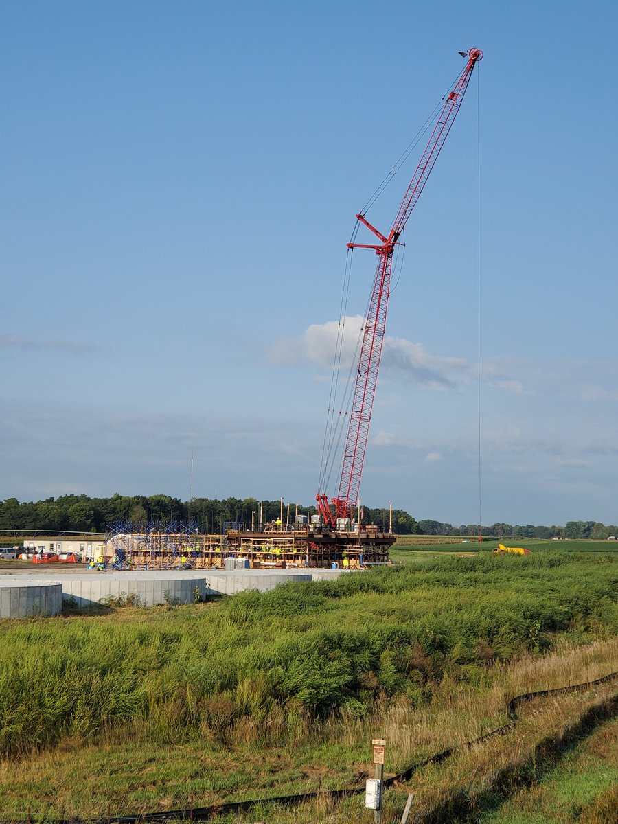 Slip forming of the feed mill tower of the <a href="/IowaStateU/">Iowa State University</a> <a href="/KentFeeds/">Kent Feeds</a> Feed Mill &amp; Grain Science Complex started early this morning... 4 feet in the forms and started jacking at 9:30a...