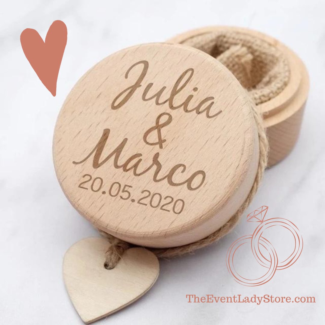 theeventlady's tweet image. Here’s a pretty #ringpillow alternative, a #personalizedringbox . #weddinginspiration 
#weddingaccessories 
#weddingshoppingonline
#weddingstores
#bridaltraditions #bridalaccessories
#personalizedweddinggift - theeventladystore.com/products/weddi…