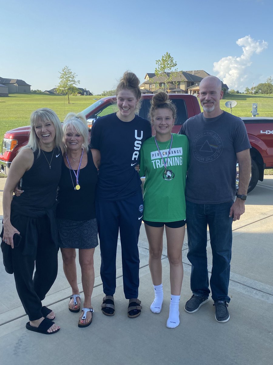 AlthausEJC's tweet photo. Grace Slaughter and her family after she returns from winning a gold medal at world championship https://t.co/0l7PyPdCr4