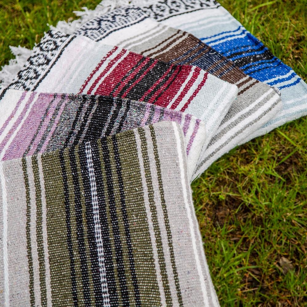 HippieShop's tweet photo. Grab one of these blankets for your next festival or beach trip ✌

https://t.co/FhqLnO3QiU

#hippie #hippy #hippieshop #falsablanket #blanket #eco #woven #recycled #falsa #summer #bohostyle #hippiestyle https://t.co/0nmu9ZhGGl