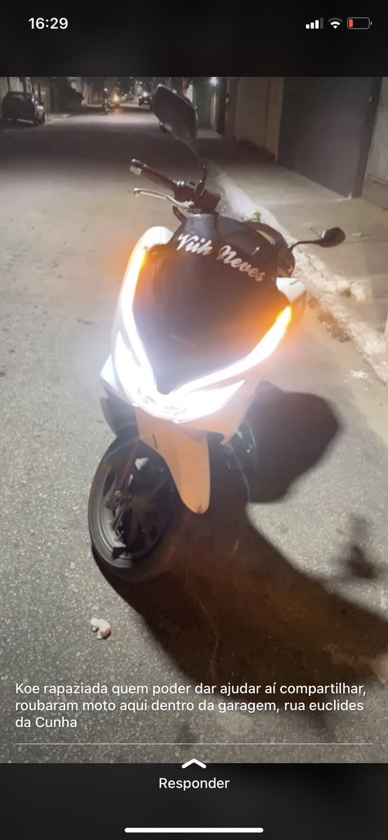vihhnevess's tweet photo. Roubaram minha moto dentro da garagem quem puder me ajudar compartilhando eu agradeço, senhor pq tem q ser assim?😭😭😭😭😭😭

Compartilhem aí pfvvvvvv😭😭😭😭 https://t.co/a03oiEhPbW