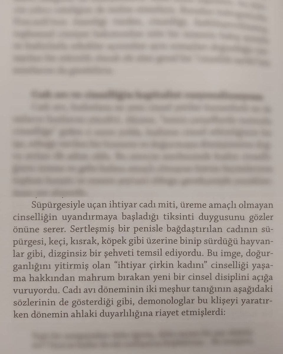 'Ortaçağda arkadaş anlamına gelen 'dedikodu' sözcüğünün, kadınların gücünün komünal bağlantılarının baltalanmasının nerelere kadar vardığının başka bir göstergesi olarak, aşağılayıcı bir anlam kazanması yine bu dönemde oldu.'
#SilviaFederici #CalibanVeCadı #Calibanandthewitches