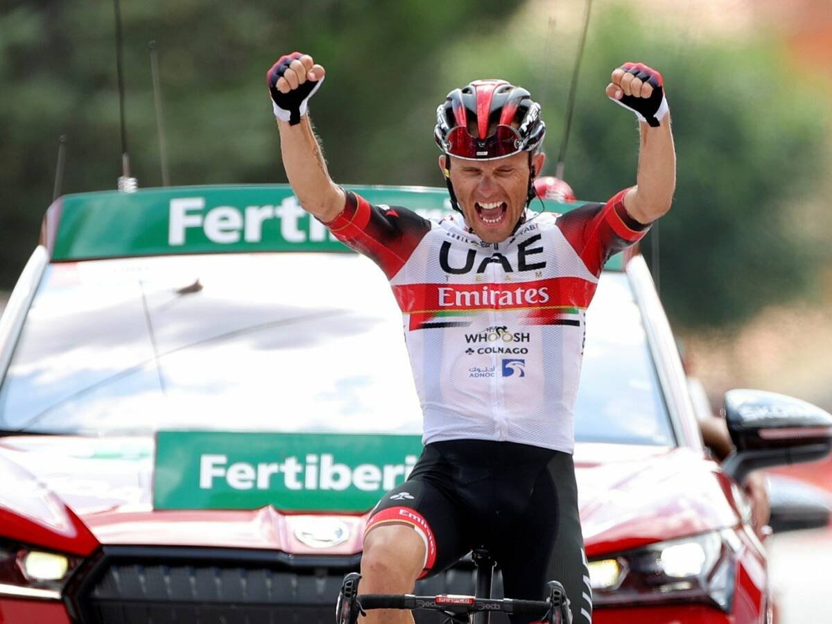ProCyclingInfo's tweet photo. 🚴‍♀️@joemartinstage 4th st &amp; GC @skylar_mars24

🚴‍♂️@lavuelta 15th st @majkaformal

🚴‍♂️@DeineTour 4th st &amp; GC @PolittNils

🚴‍♂️@joemartinstage 4th st @GeorgeSimpson
                                GC @TylerWcycling

🚴‍♂️#RondeVanDeAchterhoek @caspervanuden 

🚴‍♂️#GPDeLaSomme @TomMazzone https://t.co/1odiuszQBU