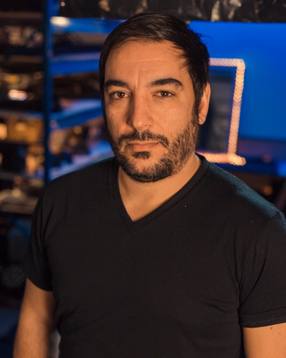 directoresav's tweet image. ¡Entrevistamos a Mana García!

🎬 El director charla sobre El Canto del Tiempo, viaje del proyecto musical Tonolec a la selva misionera para hablar con sus gentes y componer un disco en guaraní.

🤳 Mirá la nota en directoresav.com.ar

#directoresav #managarcia #tonolec #dac