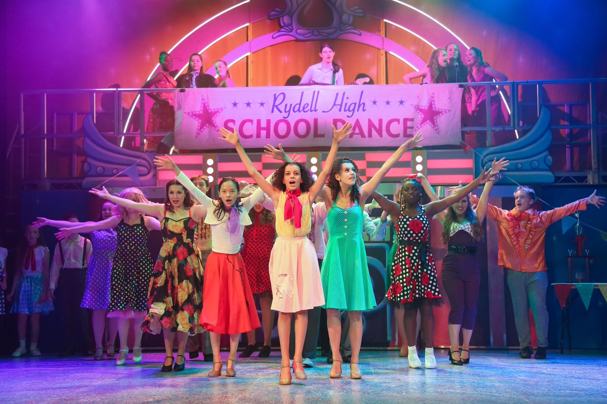 SiennaRoseNM's tweet photo. Had an amazing 2 weeks rehearsing and performing in GREASE ⚡️Thank you @daniacors for this opportunity! I can’t wait for next year’s production 💛 #greaseistheword #greaselighting
@PDMLondon #triplethreat #actress #performer https://t.co/uQL5Wk6Dtv