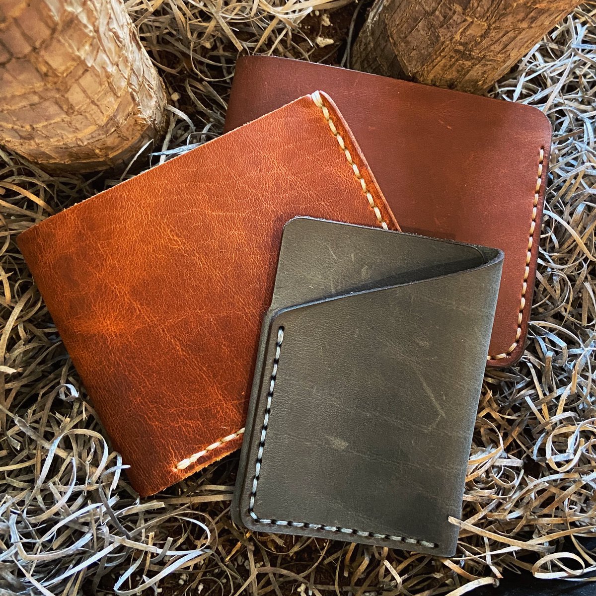 Our handmade wallets are always stitched by hand using the saddle stitch method for maximum strength. And It always looks better than a machine stitch. #crimsonserpentsoutpost #handmade #wallets #madeintheusa🇺🇸 #saddlestitched