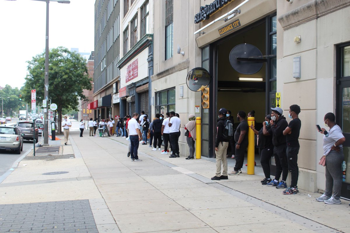 YouthBuildPHL's tweet photo. There’s nothing like DAY 1 of Student Mental Toughness Training. Shout out to our #Classof2022 applicants who showed up to #ybphilly today ready for a new start and a chance to reclaim their education. Let’s go! #YBready22 #YBWave https://t.co/eIf3q8ESpK