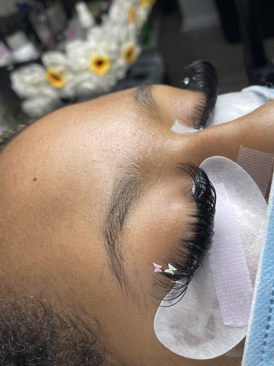 Butterflies on this Gelato Set 🖤

.⁣
.⁣
.⁣
.⁣
.⁣
#atllashes #baltimorelashes #beauty #classiclashes #dmvlashes #dmvlashtech #dmvlashtraining #eyelashes #beauty #beautiful #BlackOwned