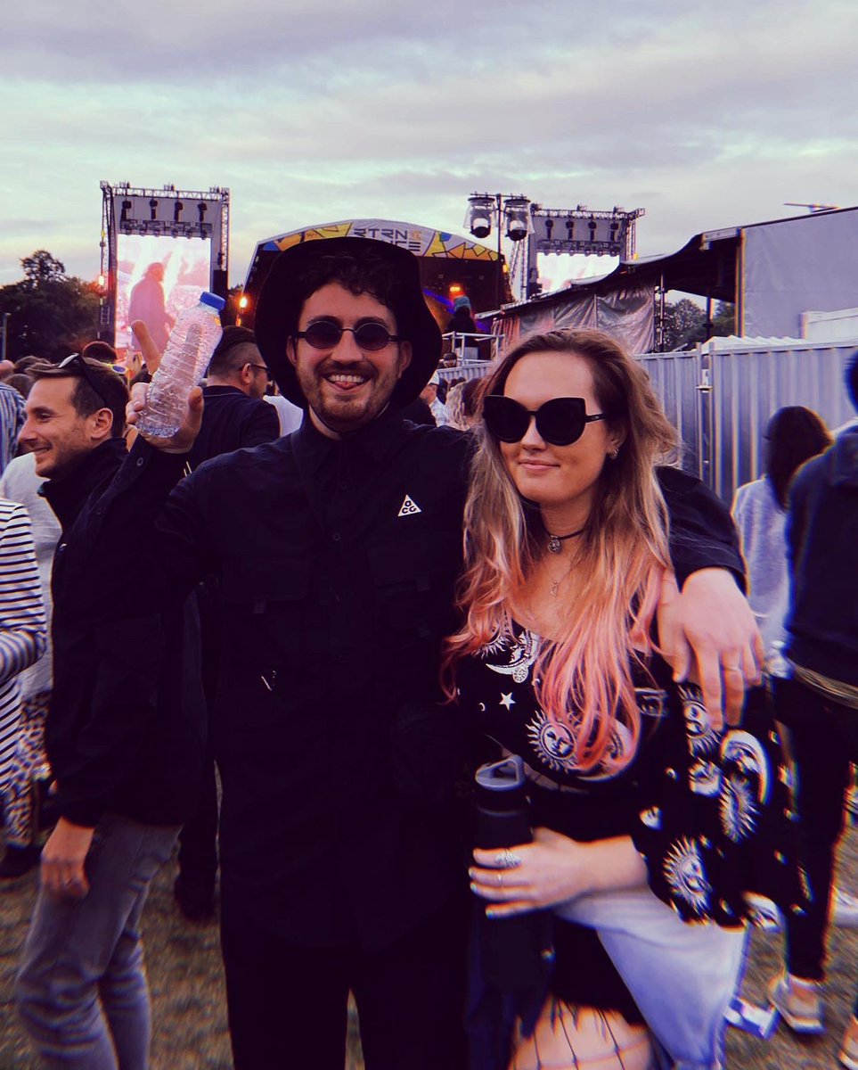 EmilyMeganX's tweet photo. Had such a sick weekend!!🤩🔥
Hung out with some lovely old friends and was finally released into one of my natural habitats-- festivals🥰⚡️
#Return2Dance 🎇🎆 https://t.co/6bsT1gyjrP
