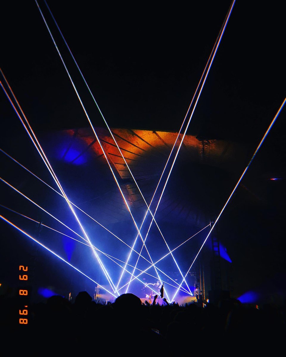 EmilyMeganX's tweet photo. Had such a sick weekend!!🤩🔥
Hung out with some lovely old friends and was finally released into one of my natural habitats-- festivals🥰⚡️
#Return2Dance 🎇🎆 https://t.co/6bsT1gyjrP