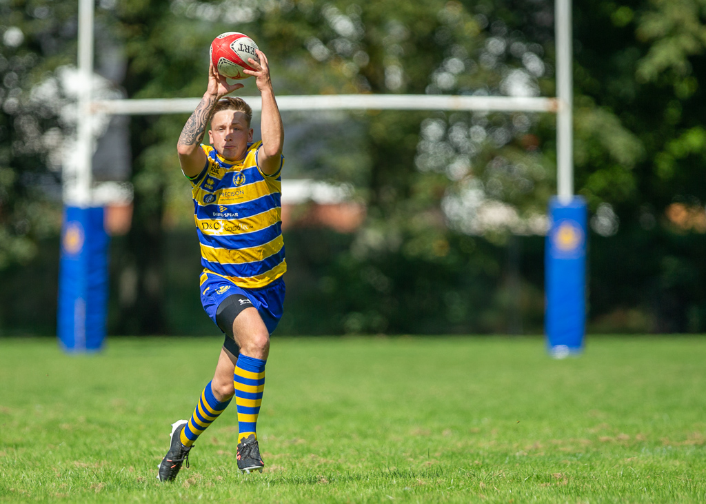 Sparryphoto's tweet image. All images now up from Saturday's @MonmouthRFC vs @PillHarriersRFC clash, which saw Pill take a hard fought 23-37 away win.

All up at sianparry.com/Sport/Rugby/Me…

@WRU_Community @welshclubrugby
