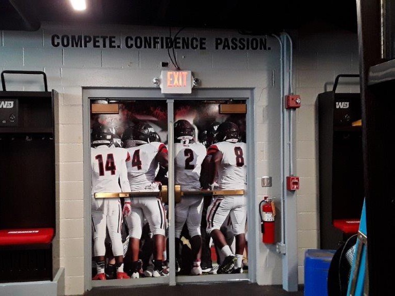 CentralGraphic1's tweet image. Awesome door graphics we did for Washington &amp;amp; Jeffersons high school football team in Pittsburgh. A great way to make the football locker room a very comforting environment for the players. 

#WashingtonandJeffersonsHighschool #LockerRoomGraphics  #WeBringYourBrandToLife