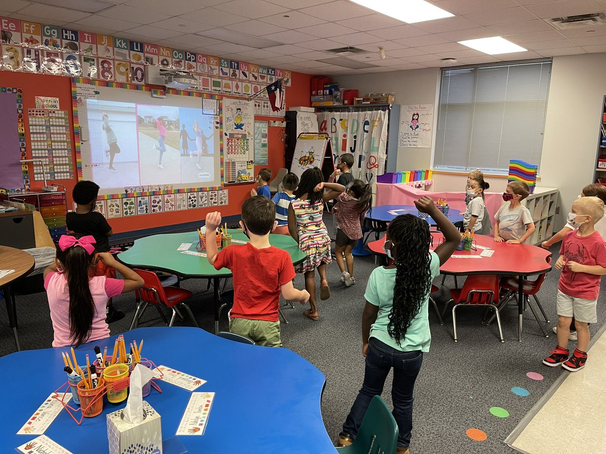 emiiilypearson's tweet image. Loved getting to join our Rhythms time in our Kinder &amp;amp; 3rd classrooms this morning! So many awesome strategies to regulate students SEL before instruction begins! @renovatokinder @AAlexanderElem #pantherpridedentonisd #SELtools